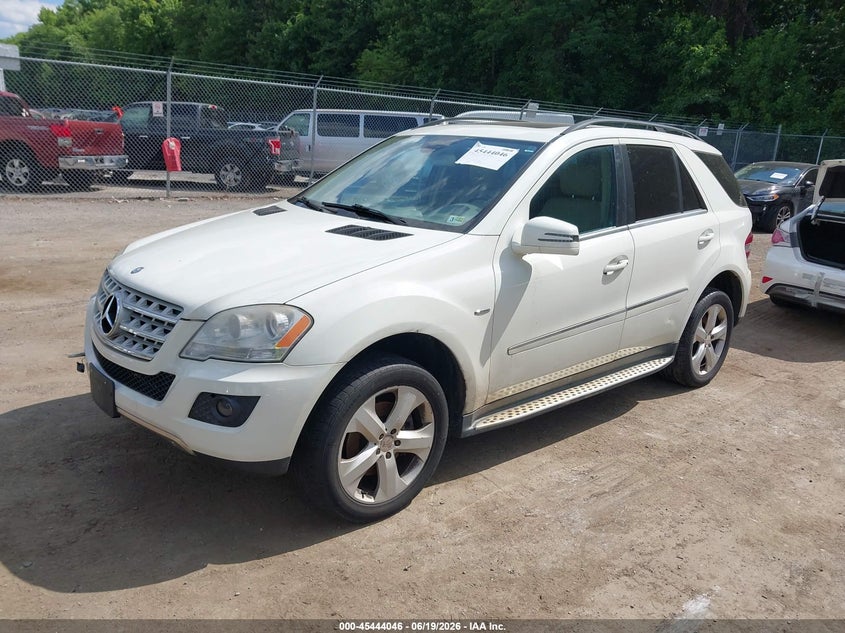 2011 MERCEDES-BENZ ML 350 BLUETEC auction photo 2