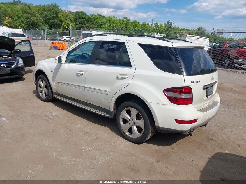 2011 MERCEDES-BENZ ML 350 BLUETEC auction photo 3