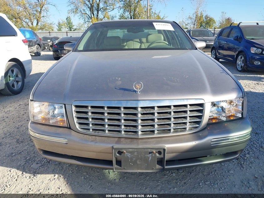 1998 Cadillac Deville Standard VIN: 1G6KD54Y1WU776779 Lot: 45444065