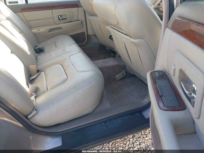 1998 Cadillac Deville Standard VIN: 1G6KD54Y1WU776779 Lot: 45444065