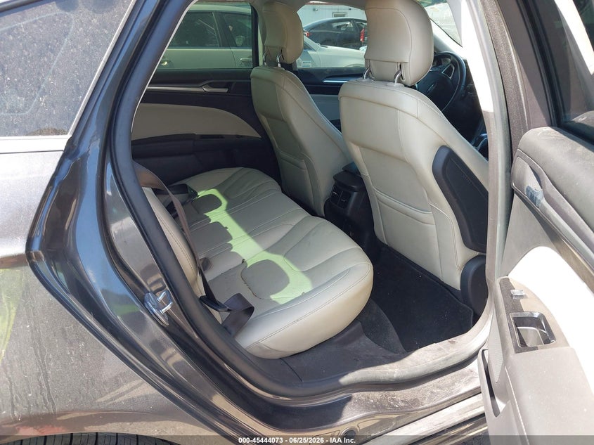 2015 FORD FUSION auction photo 8