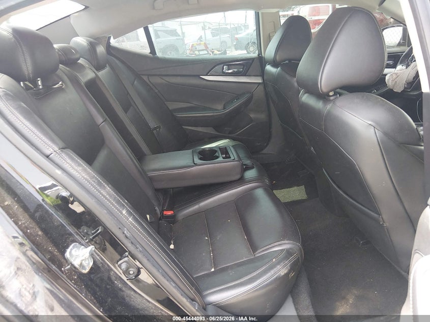 2017 NISSAN MAXIMA SEDAN 3.5L V-6 DOHC, VVT, 300HP