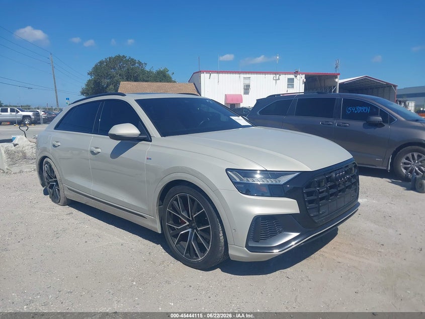 2022 Audi Q8