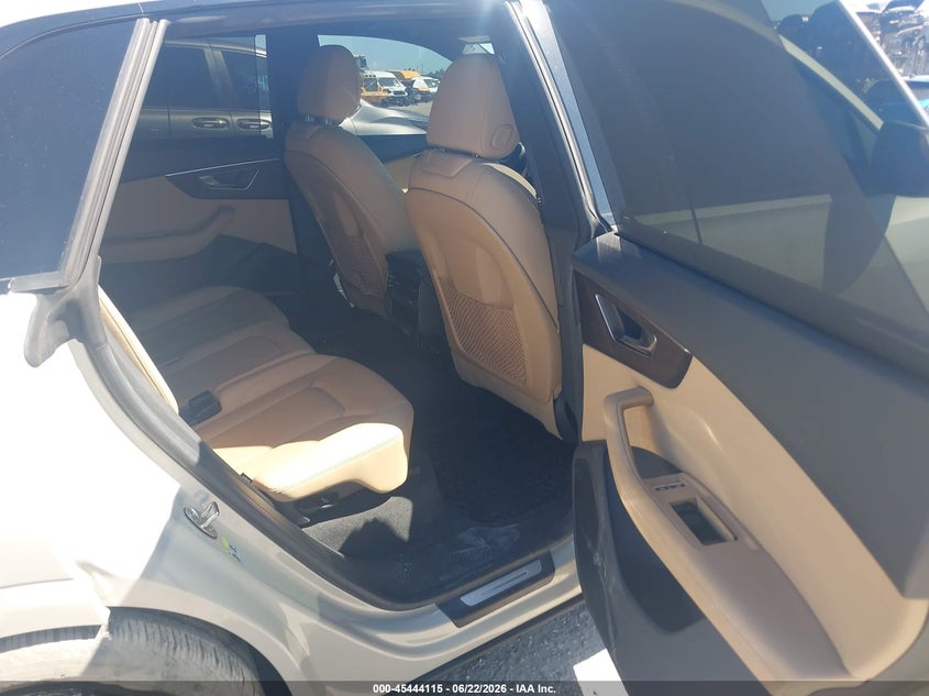 2022 AUDI Q8 auction photo 8