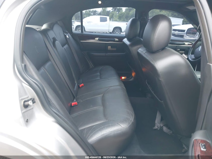 2006 LINCOLN TOWN CAR auction photo 8