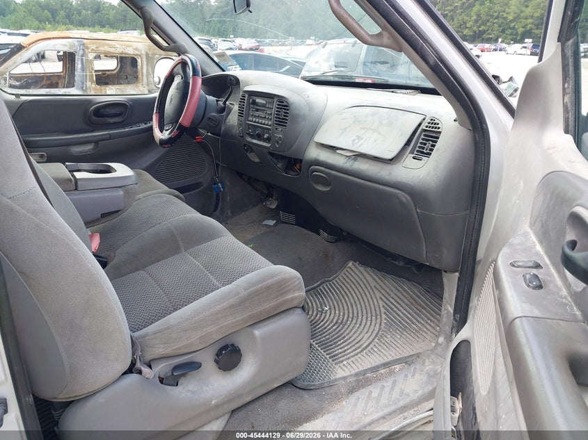 2002 FORD F-150 auction photo 5