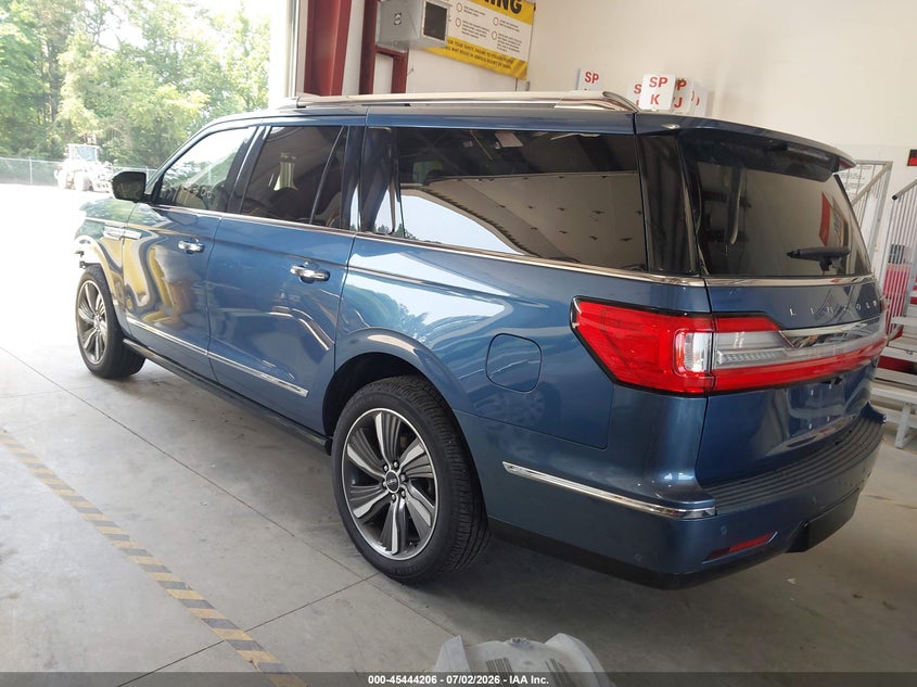 2019 LINCOLN NAVIGATOR L auction photo 3