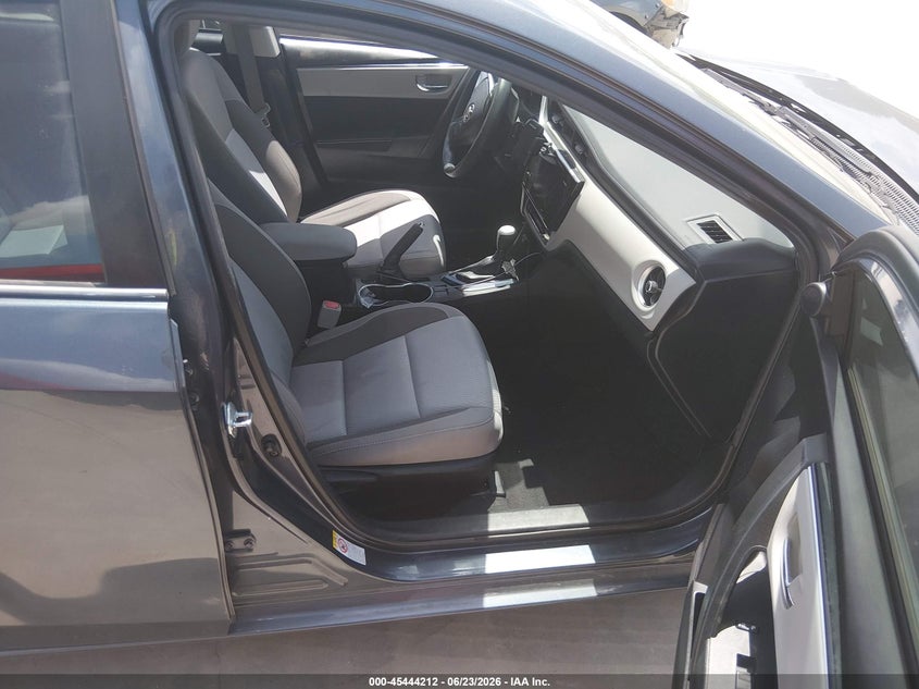 2017 TOYOTA COROLLA auction photo 5