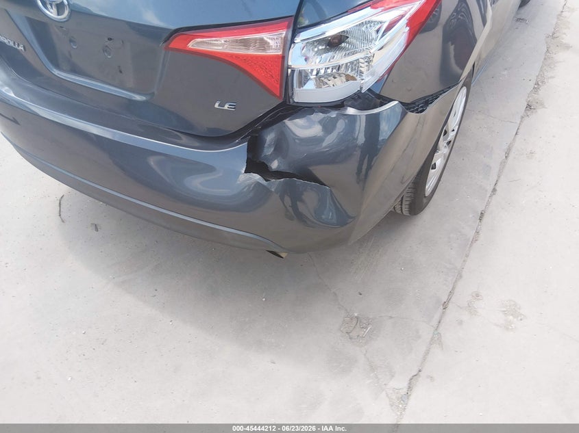 2017 TOYOTA COROLLA auction photo 6