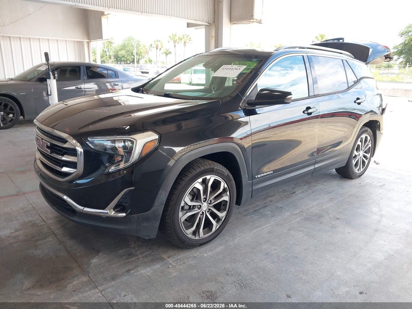 2020 GMC TERRAIN auction photo 2