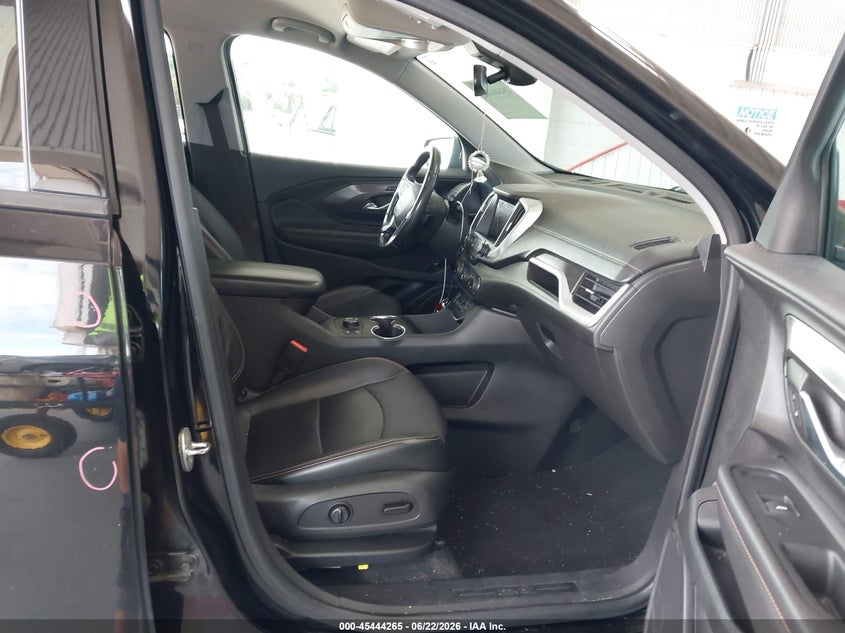 2020 GMC TERRAIN auction photo 5