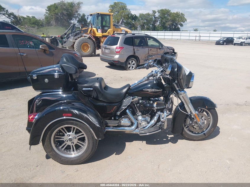 2010 Harley-Davidson Flhxxx VIN: 1HD1MBM11AB850652 Lot: 45444304