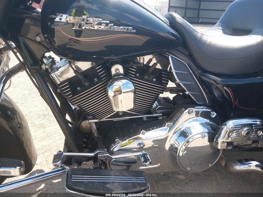 2010 Harley-Davidson Flhxxx VIN: 1HD1MBM11AB850652 Lot: 45444304