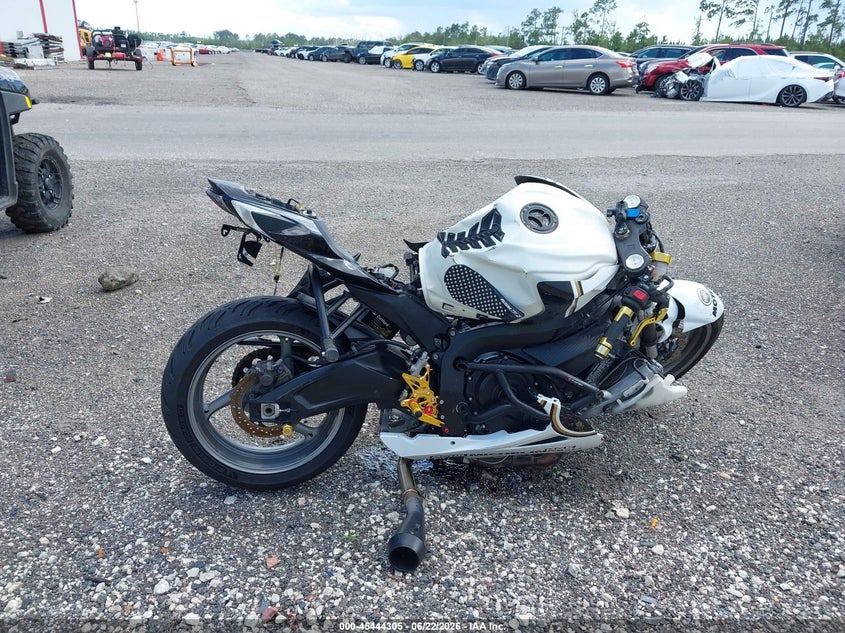2011 Suzuki Gsx-R600 VIN: JS1GN7FA7B2102745 Lot: 45444305