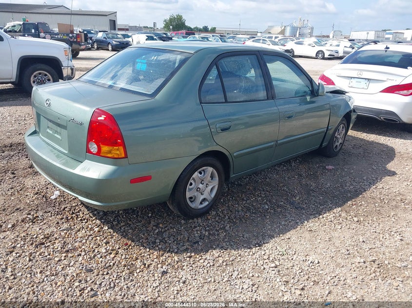 2005 HYUNDAI ACCENT auction photo 4