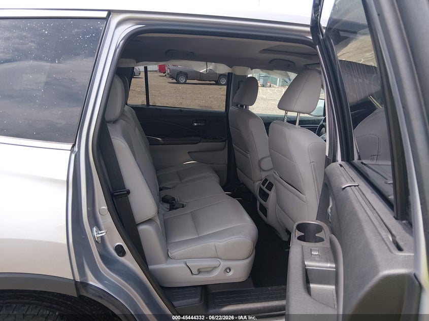 2022 HONDA PILOT auction photo 8