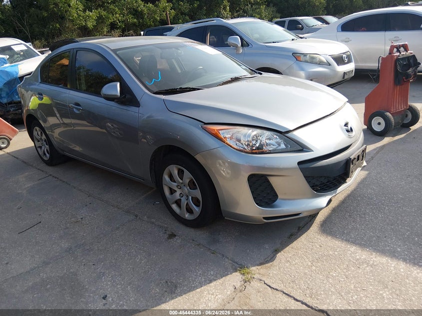 Vin: jm1bl1u77d1830696, lot: 45942444, mazda mazda3 i sport 2013 img_1