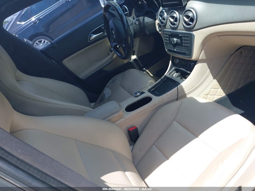 2014 MERCEDES-BENZ CLA 250 auction photo 5