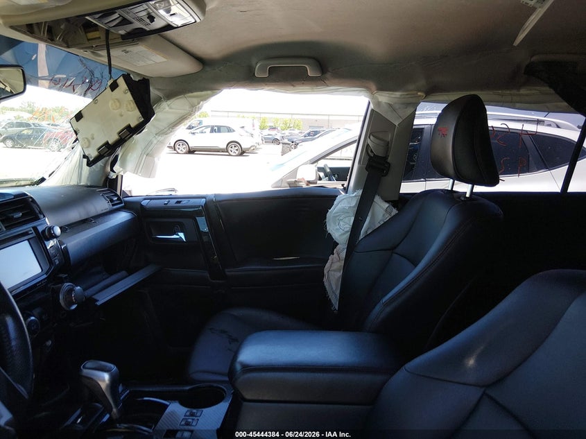 2017 TOYOTA 4RUNNER auction photo 5