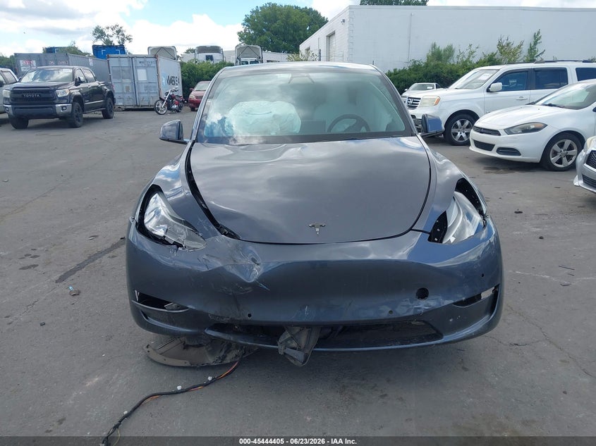 AtlanticExpress - Tesla Model Y