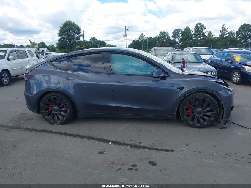 AtlanticExpress - Tesla Model Y