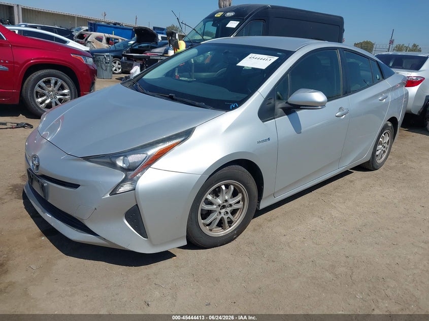 2016 Toyota Prius, Right Side, IAAI, VIN JTDKBRFU3G3018616 — photo 2