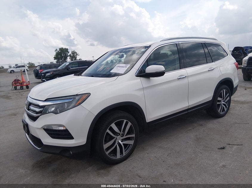 2017 HONDA PILOT auction photo 2