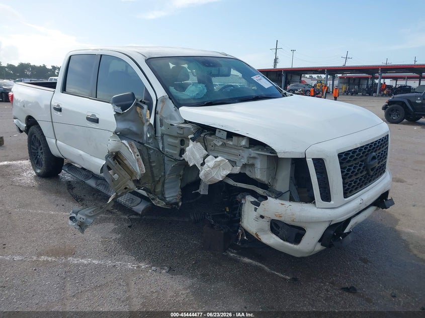 2018 Nissan Titan Sl