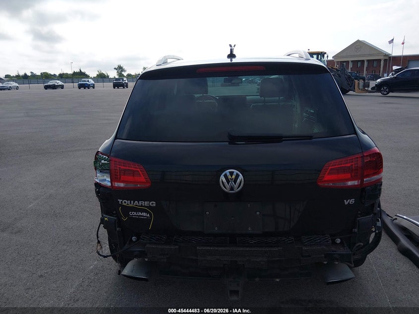 2016 Volkswagen Touareg Vr6 Executive VIN: WVGEF9BP5GD011576 Lot: 45444483