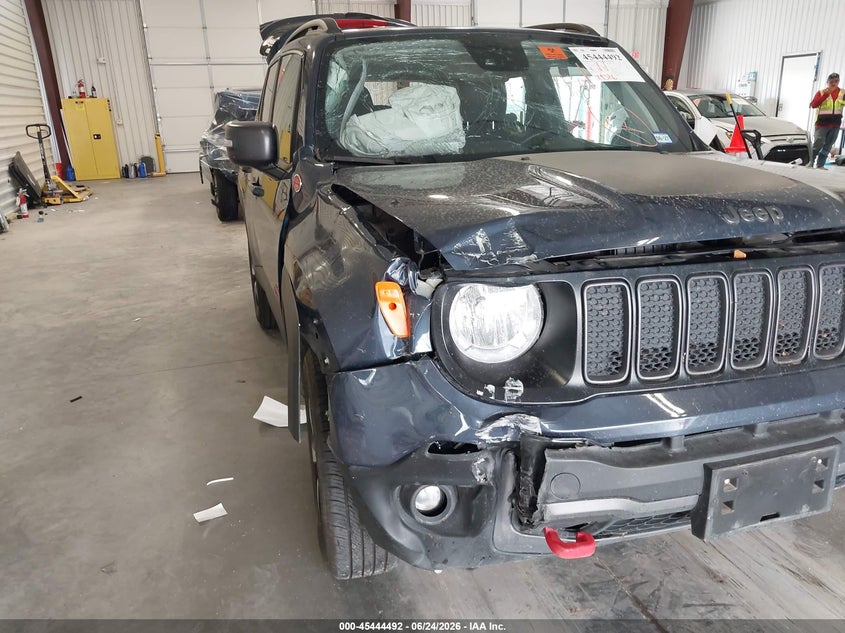 2021 JEEP RENEGADE auction photo 6