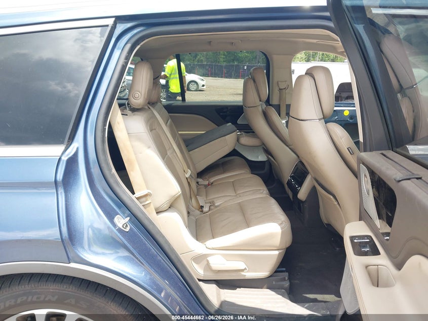 2020 Lincoln Aviator Reserve VIN: 5LM5J7XC2LGL16340 Lot: 45444662