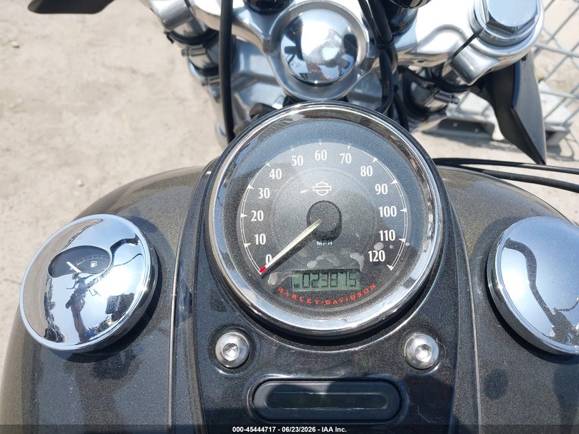 2015 Harley-Davidson Fxdwg Dyna Wide Glide VIN: 1HD1GPM37FC317261 Lot: 45444717
