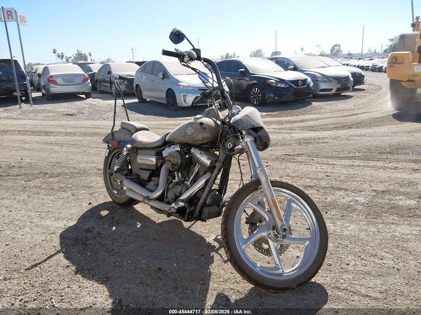 2015 HARLEY-DAVIDSON WIDE GLIDE MOTO 2