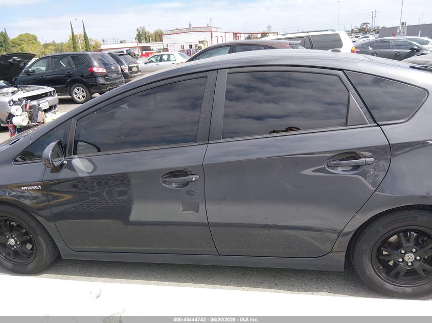 2015 TOYOTA PRIUS HATCHBACK 1.8L I-4 DOHC, VVT, 98HP