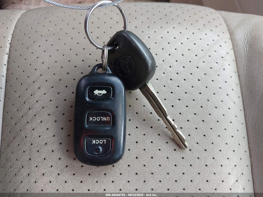 2003 Toyota Camry Solara Sle V6 VIN: 2T1CF28P93C609610 Lot: 45444793