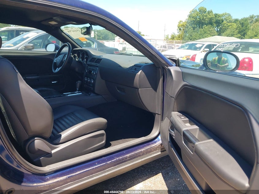 2013 Dodge Challenger Sxt Plus VIN: 2C3CDYAG1DH565083 Lot: 45444798