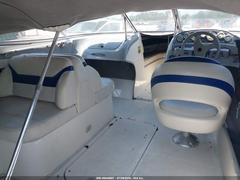 2005 BAYLINER 22' auction photo 5