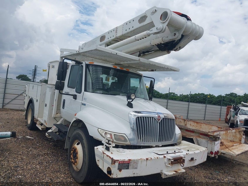 2013 INTERNATIONAL 4000 4300