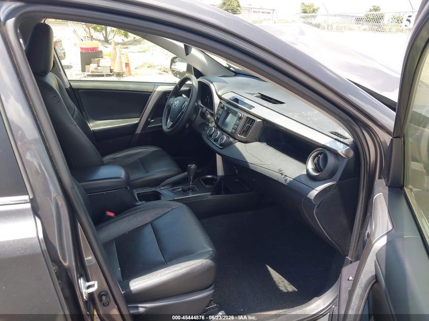 2018 TOYOTA RAV4 auction photo 5