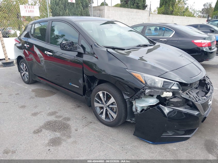 VIN: 1N4BZ1CP3KC321695 2019 NISSAN LEAF S PLUS