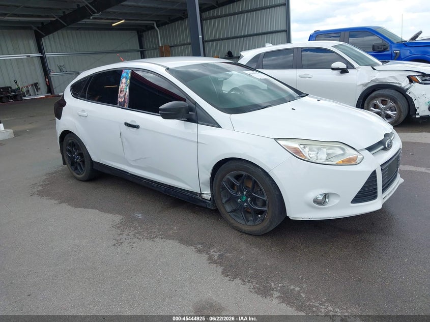 Vin: 1fahp3m23cl477218, lot: 45943034, ford focus sel 2012 img_1