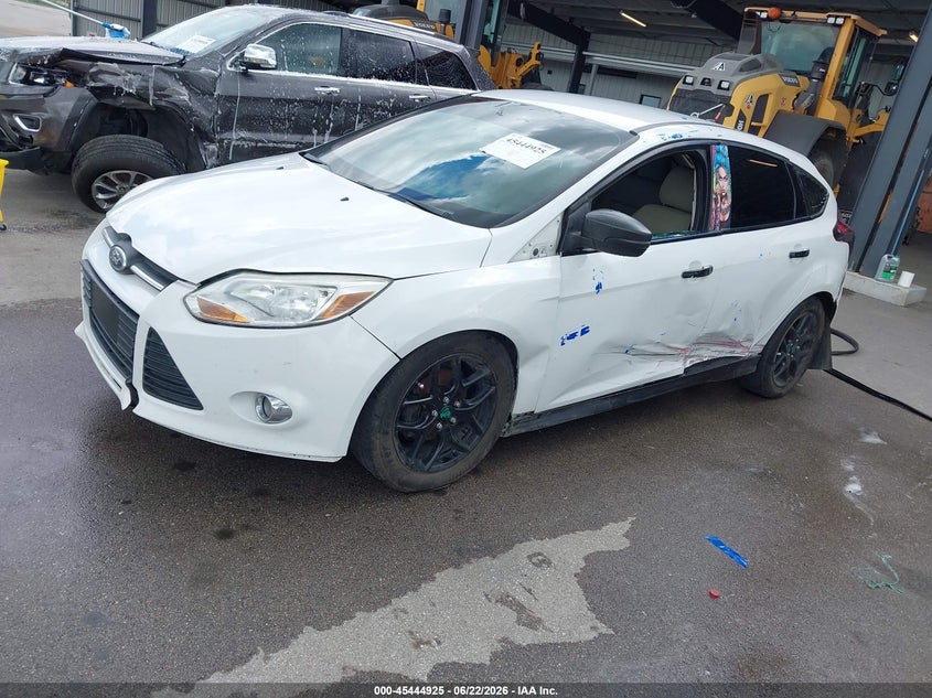 Vin: 1fahp3m23cl477218, lot: 45943034, ford focus sel 20122
