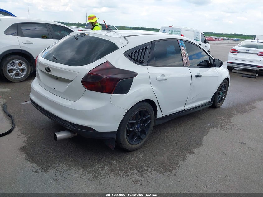 Vin: 1fahp3m23cl477218, lot: 45943034, ford focus sel 20124