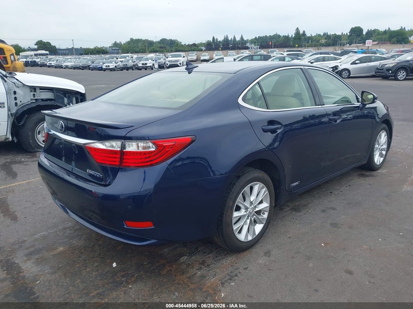 Vin: jthbw1gg6d2032881, lot: 45943067, lexus es 300h 20134