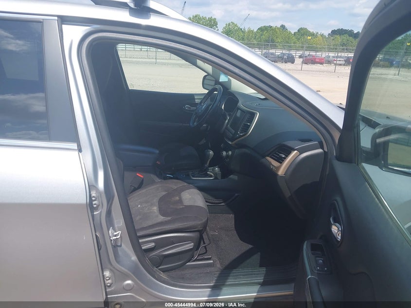 2014 JEEP CHEROKEE auction photo 5