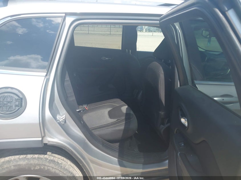 2014 JEEP CHEROKEE auction photo 8