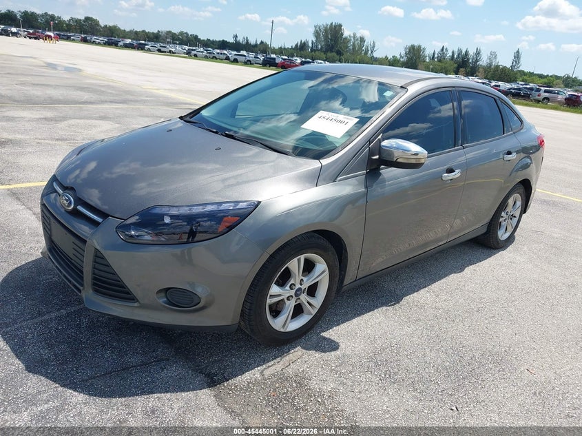 2014 Ford Focus, Normal Wear & Tear, IAAI, VIN 1FADP3F29EL437904 — photo 2