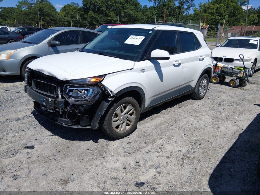 2021 HYUNDAI VENUE auction photo 2