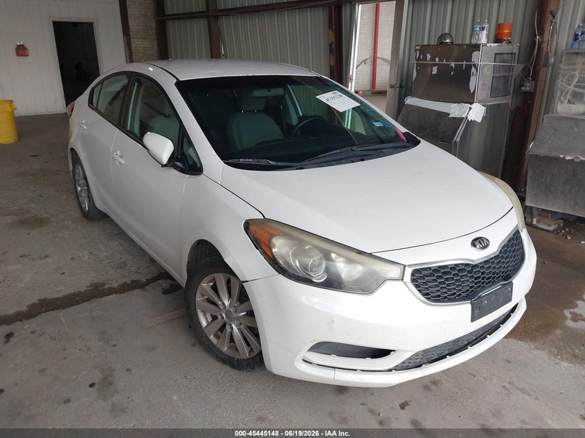 Vin: knafx4a61e5093490, lot: 45943257, kia forte lx 2014 img_1
