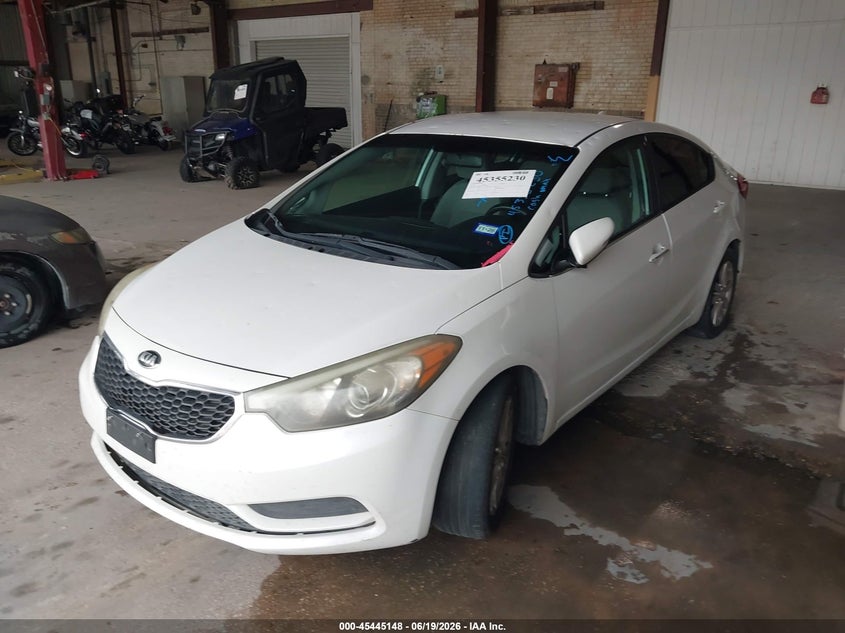 2014 Kia Forte, Град, IAAI, VIN KNAFX4A61E5093490 — фото 2